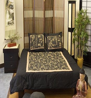 Gold kanji bedroom Earth Tone Japanese Bedroom Ideas To Sooth Your Positive Energy