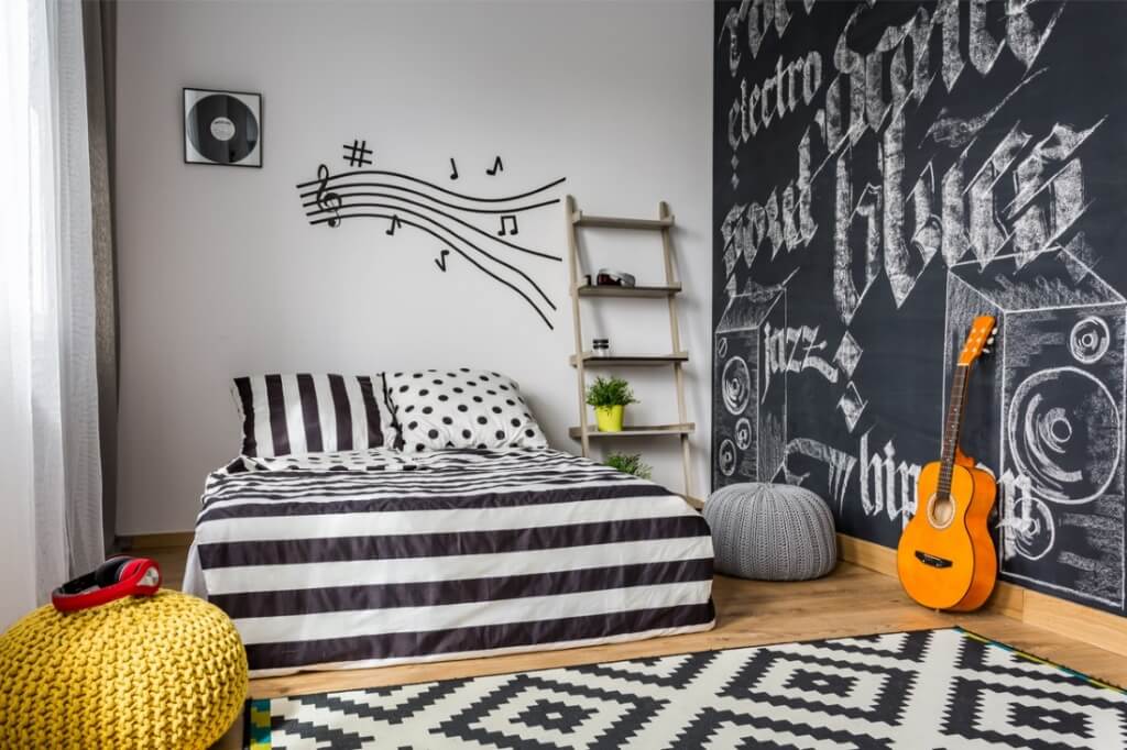 Hobby-inspired-teen-bedroom