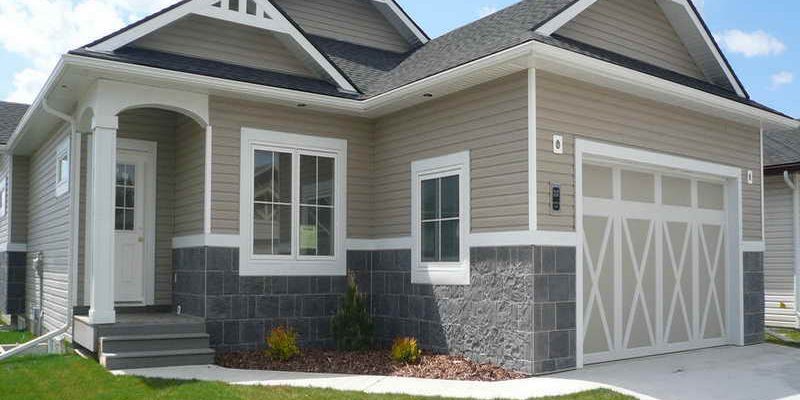 Home-building-ideas-with-green-land