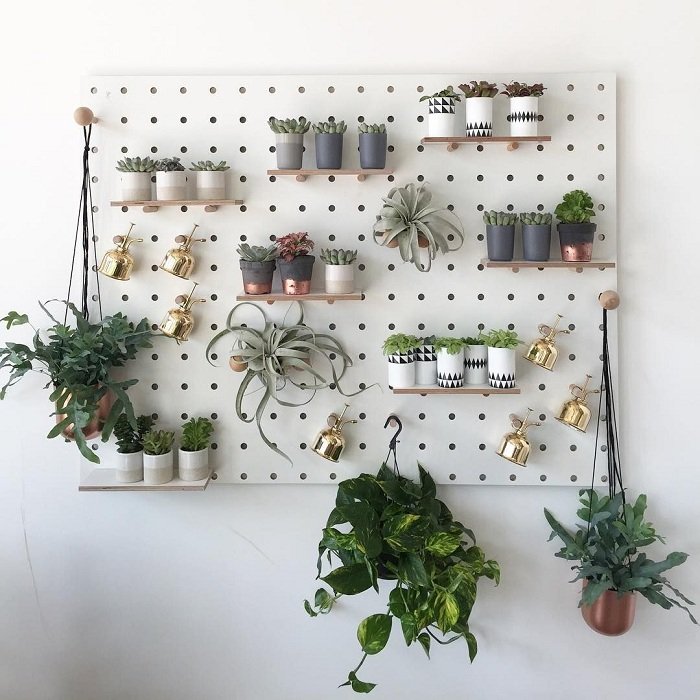 Pegboard-garden
