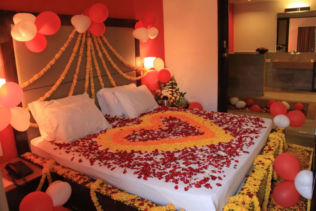 Room-decoration-ideas-for-wedding-night-1031x688-1