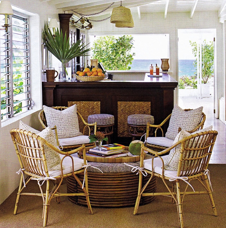 Sunroom-furnishing-ideas-using-bamboo-armchairs-and-rounded-bamboo-tables