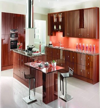 Tobacco gloss kitchen style High Gloss Kitchen Style To Style With Earth Tone Design Ideas