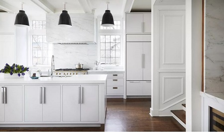 Traditional modern kitchen look