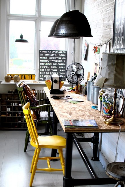 Goergeous-industrial-home-office-design-with-mixed-chairs