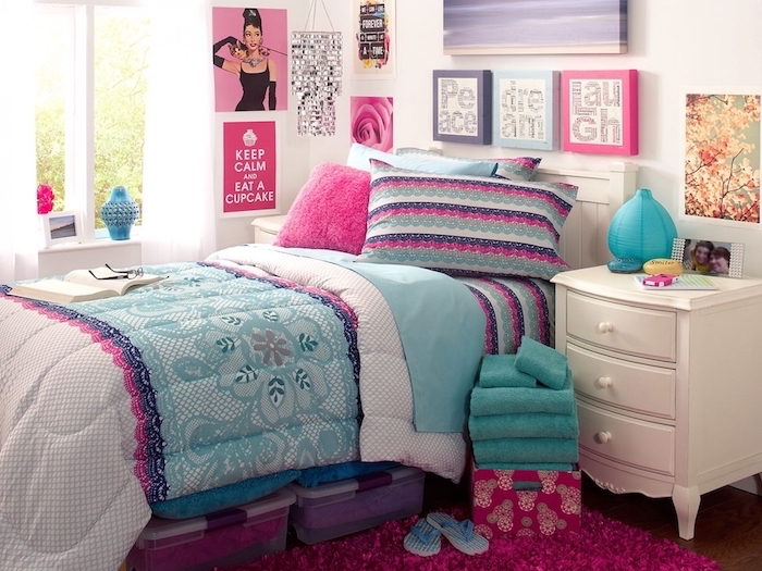 Lots-of-art-on-the-walls-around-the-bed-teenage-girl-bedroom-ideas-for-small-rooms-colorful-pillows-pink-carpet-on-wooden-floor