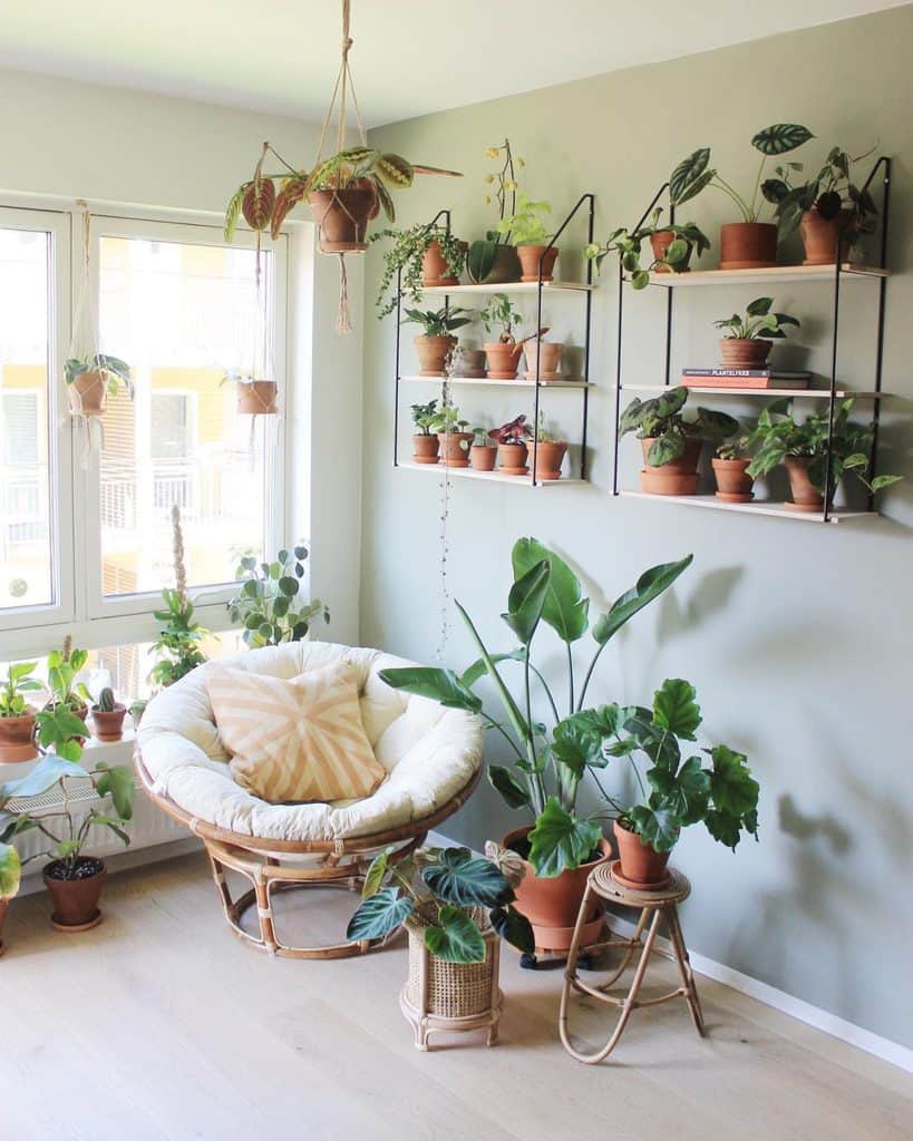 Wall-shelf-and-wall-planter-indoor-garden-ideas-plantenerd-1229x1536-1