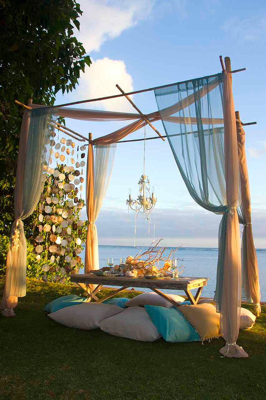 05-outdoor-curtain-ideas-homebnc-1