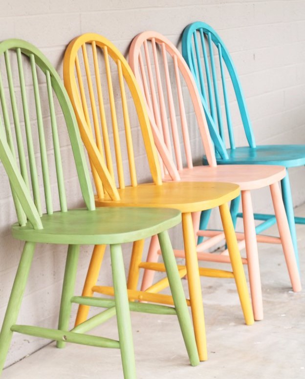 1-c1olorful-chalk-painted-chairs