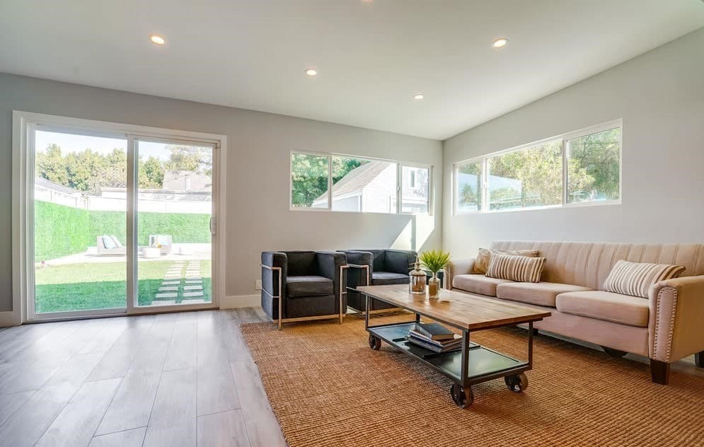 1-ottage-style-living-room-january82020-5-min-1