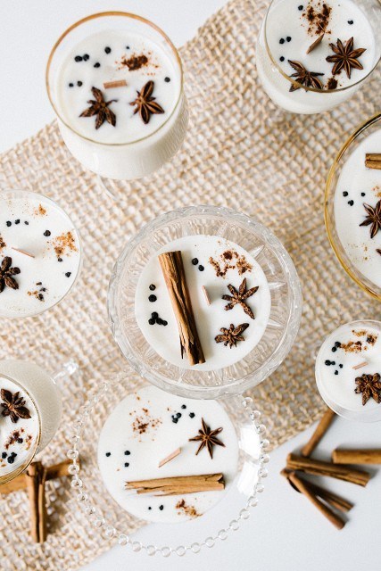 2-diy-eggnog-soy-wax-candles