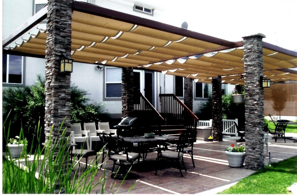 2-outdoor-pillars-patio-canopy
