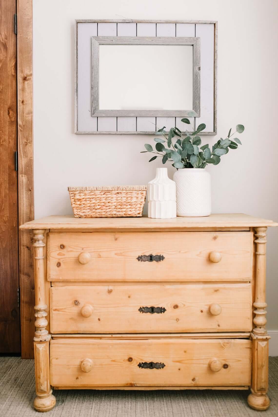 28c-farmhouse-mirror-ideas-homebnc-v2
