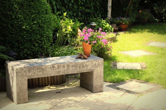 3-3.-concrete-garden-bench-1