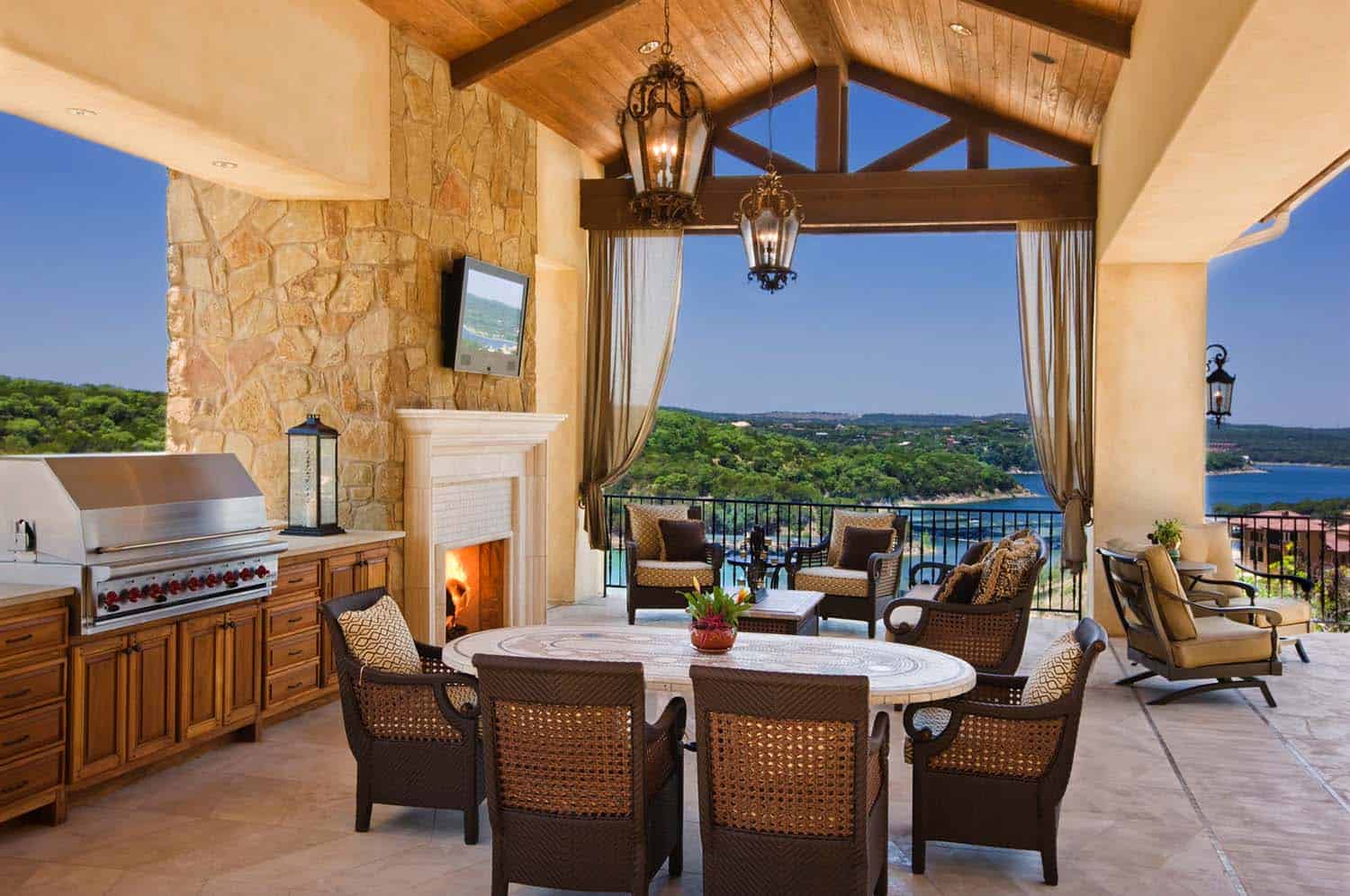 3-patio-ideas-for-outdoor-living-entertaining-22-1-kindesign