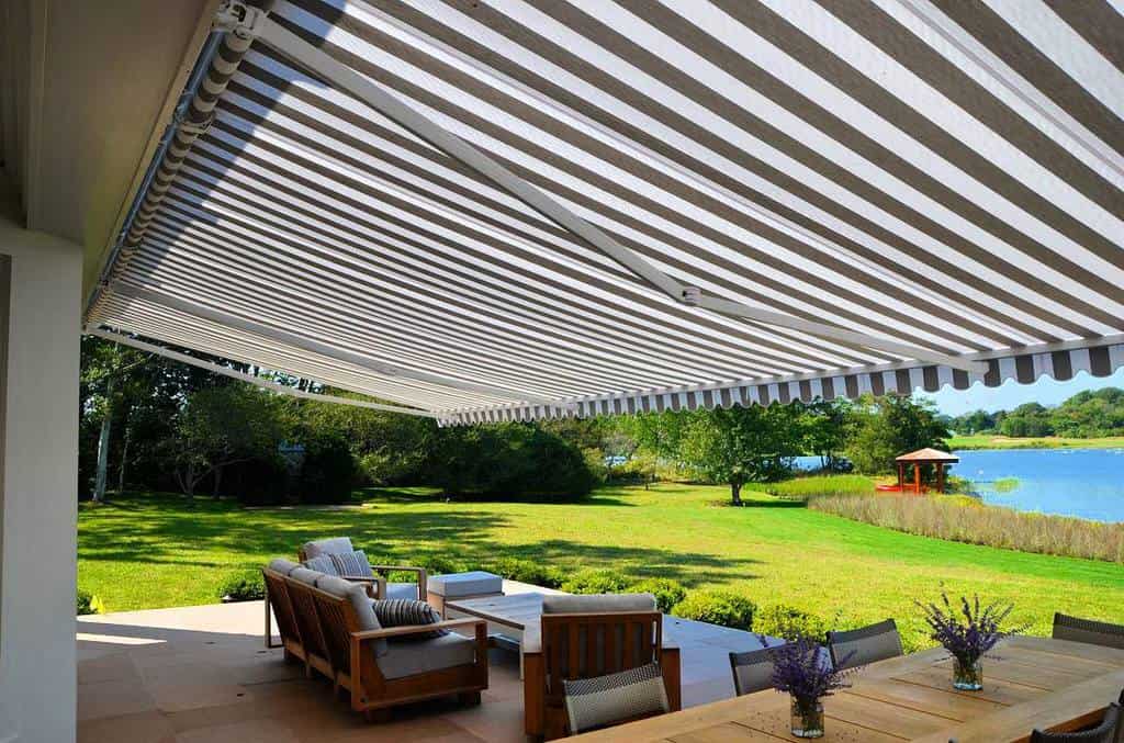 3-canopy-patio-awning-ideas-kings_awnings