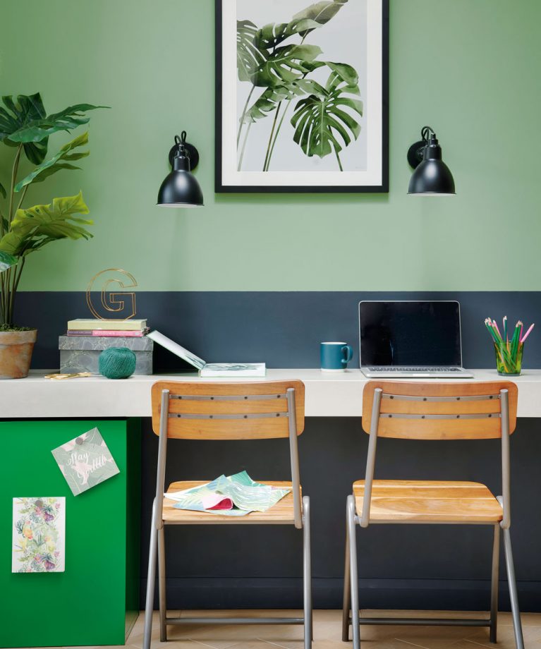 3-tropical-decorating-ideas-home-office-767x920-1