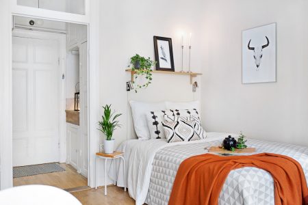 Beautiful apartment desing with visual separation and even a feeling of airiness 4