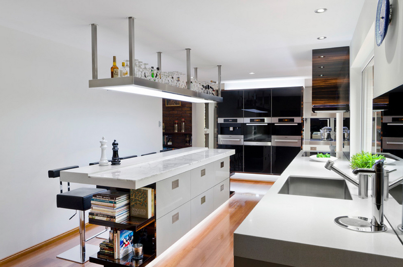 Functional lighting fixture
