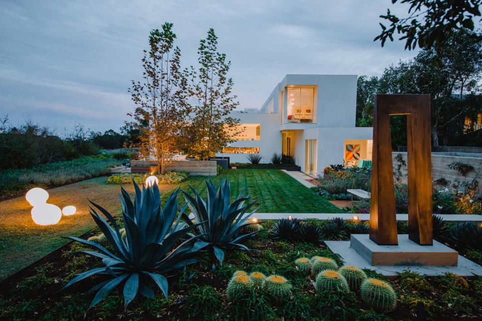 Pretty and practical outdoor lighting