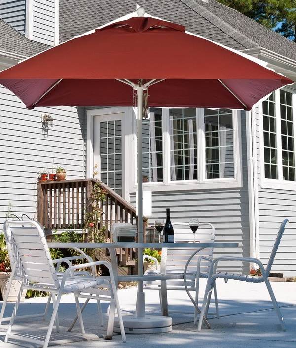 Square-wind-resistant-umbrella-patio-umbrellas-ideas-outdoor-sun-protection-1