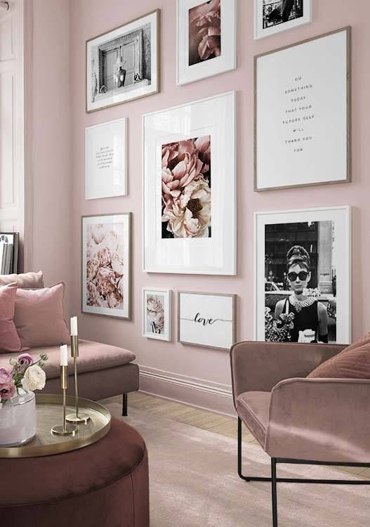 A-romantic-light-pink-living-room-with-mauve-furniture-a-gorgeous-glam-gallery-wall-and-touches-of-gold-2