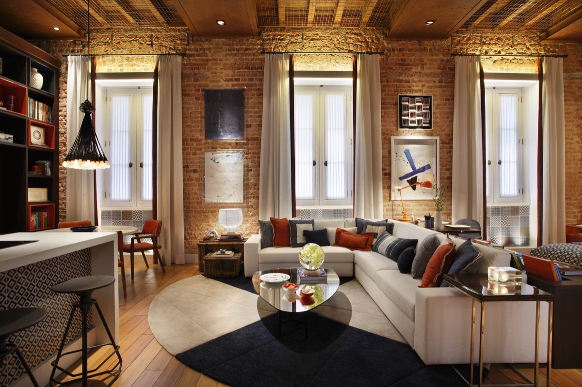 Arty-loft-brick-house-designs
