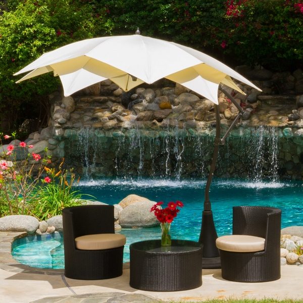 Cantilever-outdoor-umbrella-adjustable-canopy-patio-sun-protection-ideas