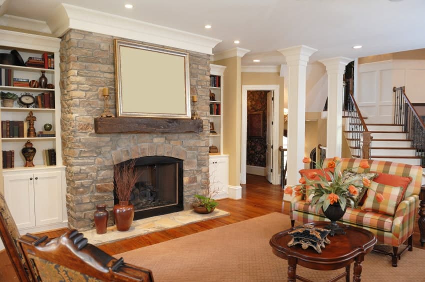 Cottage-style-living-room-oct152019-17-min