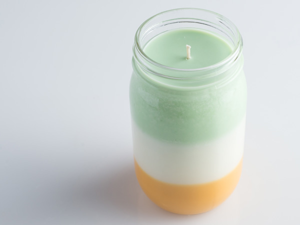 Diy-layered-mason-jar-candles