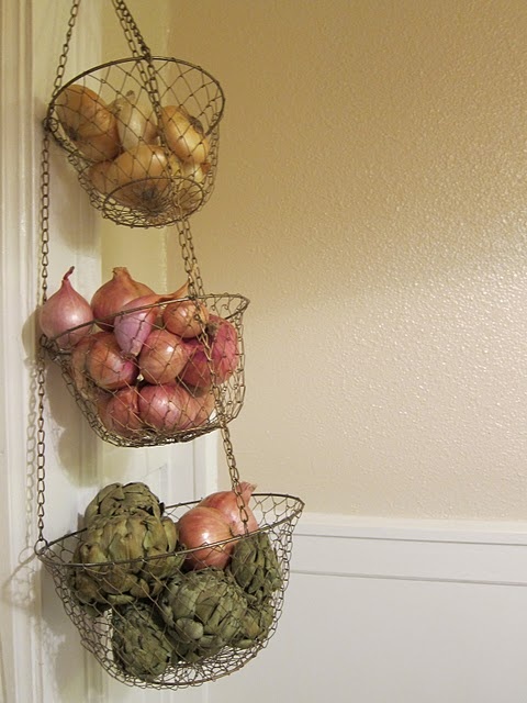 Potatoesonionsgarlicstorage