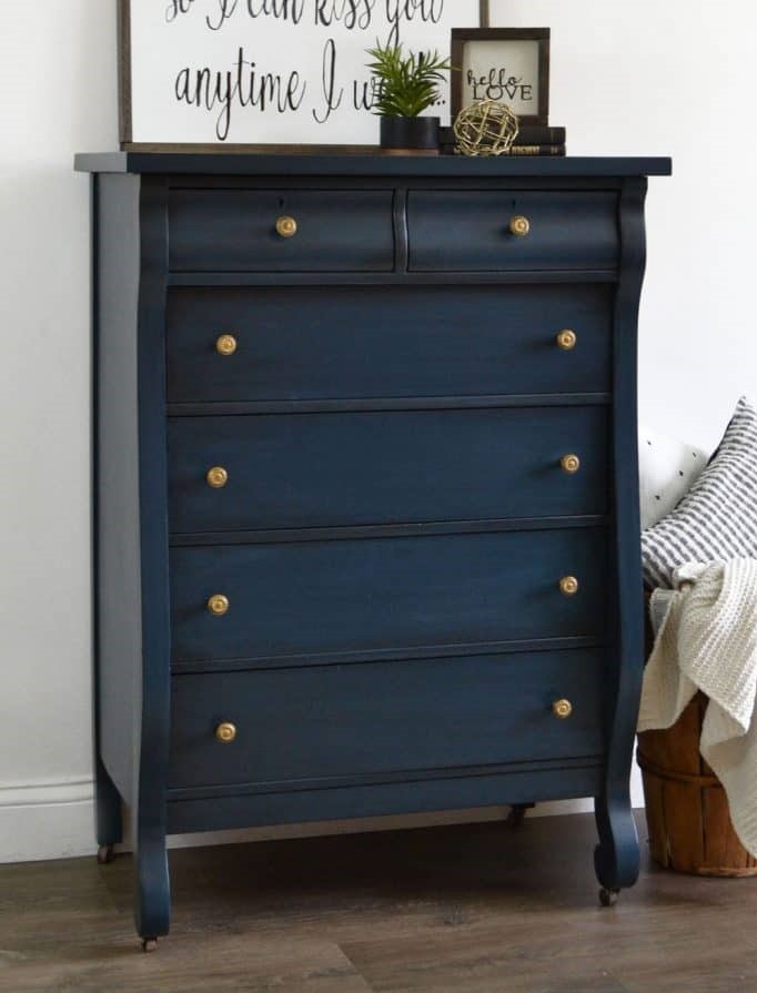 1-07c-furniture-painting-ideas-homebnc-v2