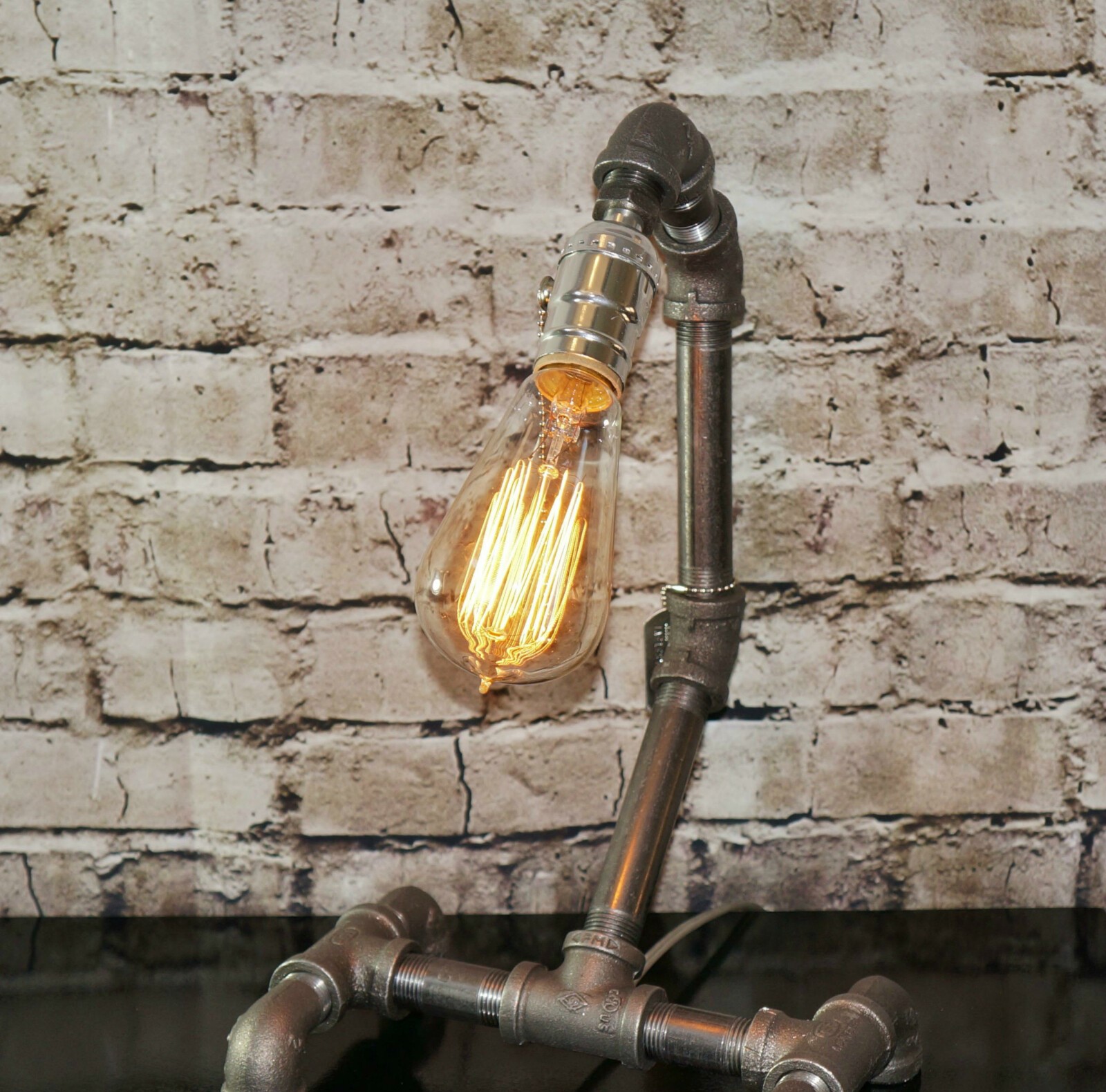 16-creative-handmade-industrial-lighting-ideas-for-your-interior-13-1600x1829-1
