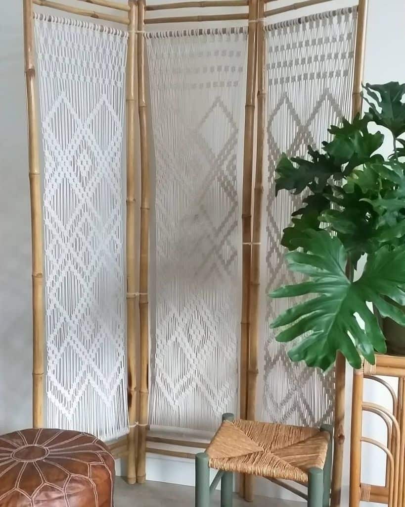 2-diy-room-divider-ideas-dimmcreation