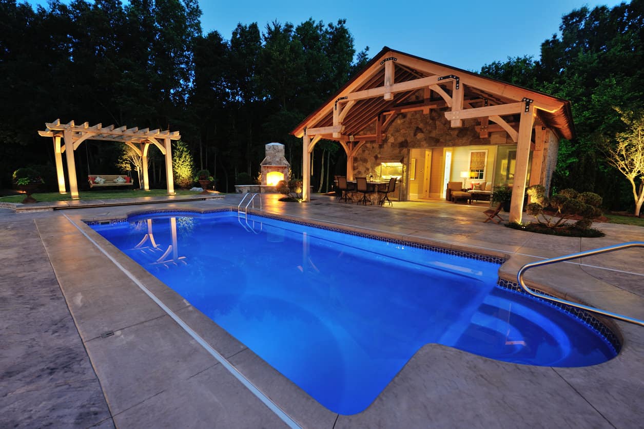 2-pool-house-cabana-apr8-3