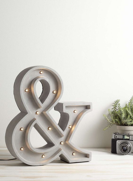 32-concrete-ampersand-lamp-for-cool-modern-decor