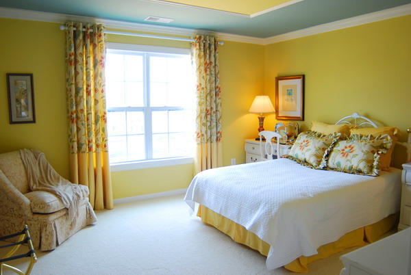 Comfortable-modern-yellow-master-bedroom