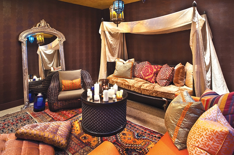 Cozy-ambiance-of-the-colorful-moroccan-living-room-in-chicago