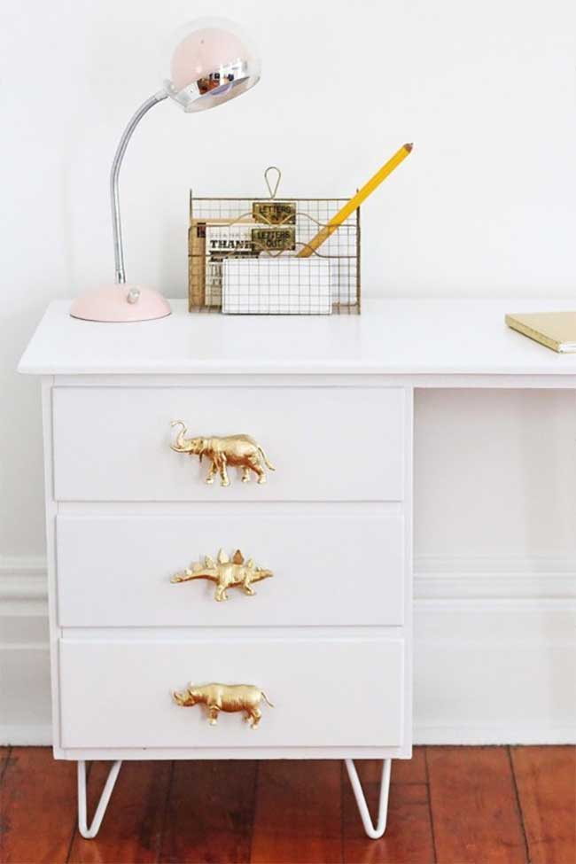 Gilded-dinosaur-drawer-pulls
