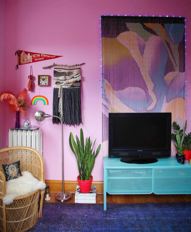 At_house-tours_2020-07_anna-r_pinkroom2