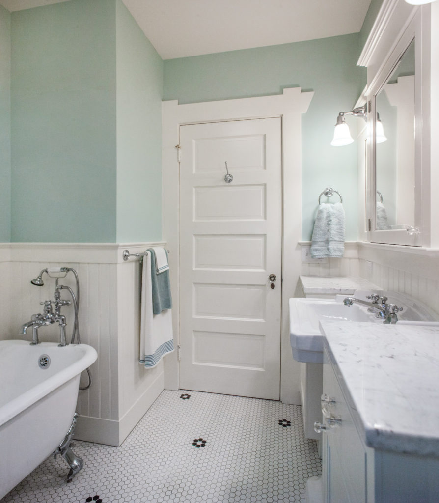 Bathroom-1stflr-green3-with-door-and-tub_gn-894x1024-1