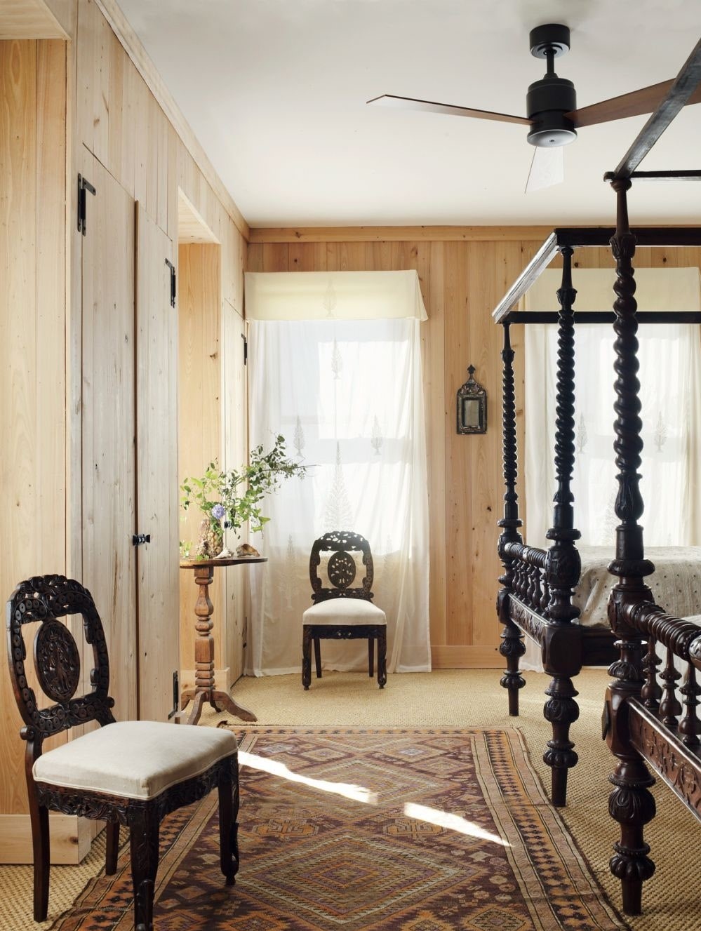 Beach-bedroom-amelia-t-handegan-folly-beach-south-carolina-201107-3_1000-watermarked