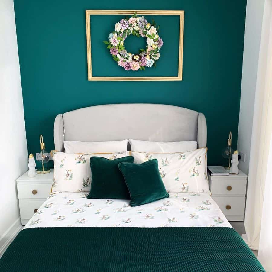 Bright-color-bedroom-paint-ideas-cztery_katy_sylwi_