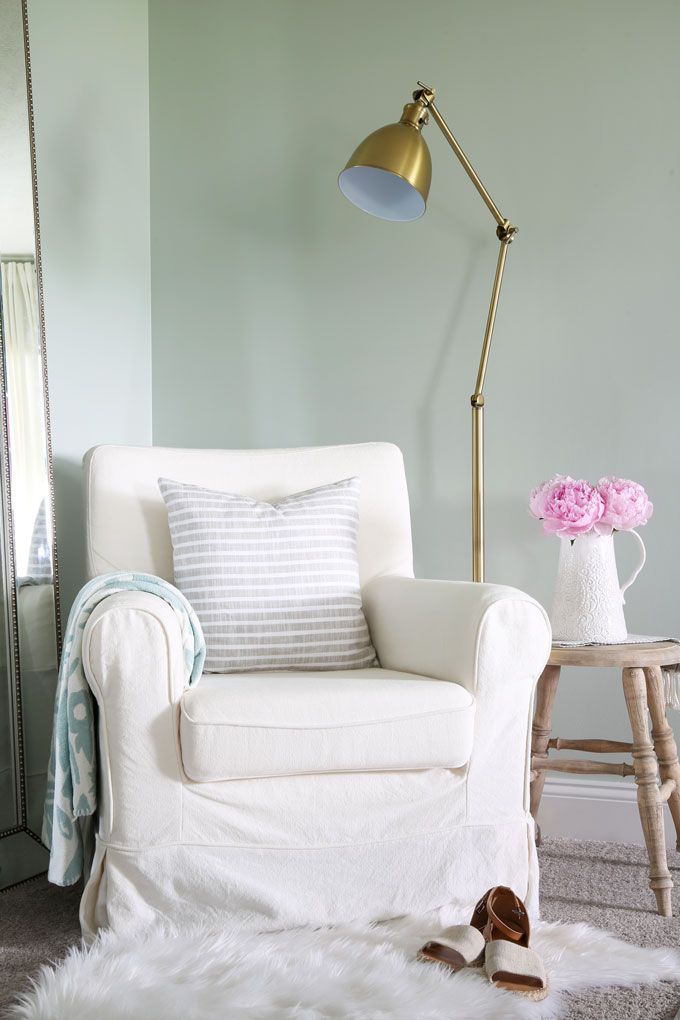 Chair-1576264687