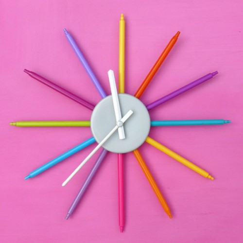 Diy-colorful-wall-clock-for-a-kids-room