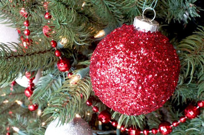 Diy-glitter-ornaments-new-main