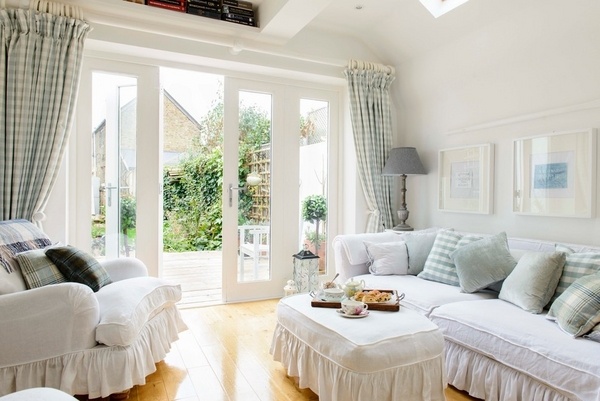 Living-room-decoration-ideas-white-sofa-covers-diy-ideas-1