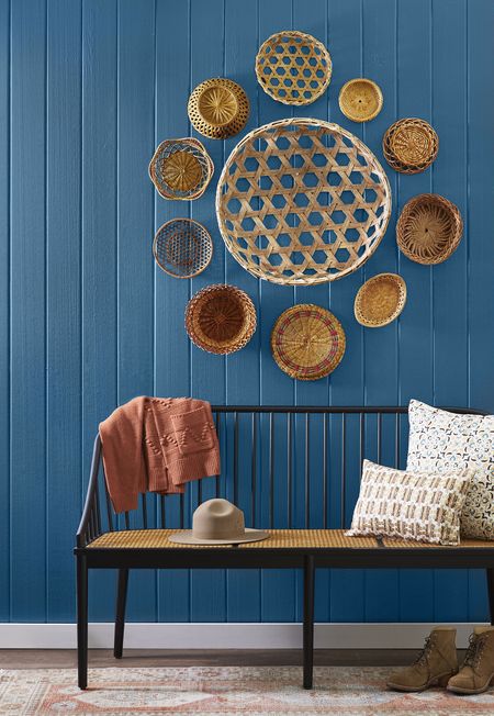 Wall-ideas-hang-baskets-1611267170