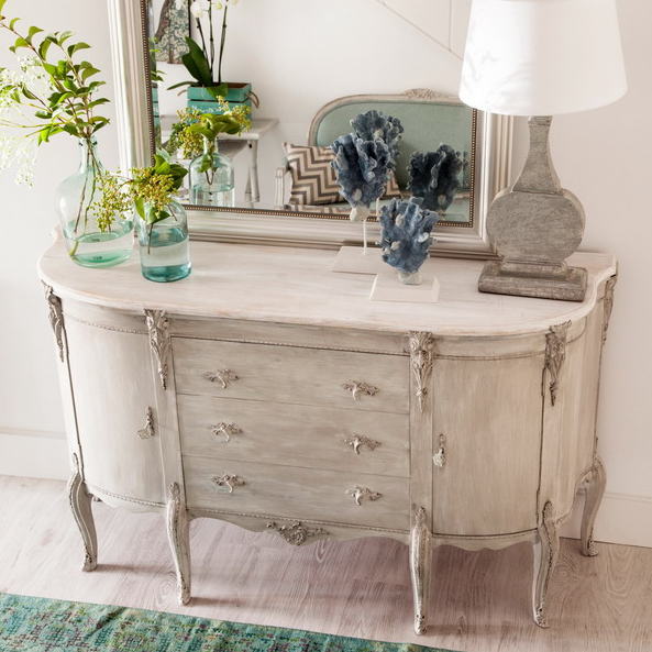 04-a-shabby-chic-dresser-looks-very-refined-and-you-can-make-one-yourself