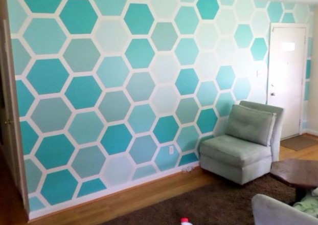 1-paint-a-hexagon-patterned-wall